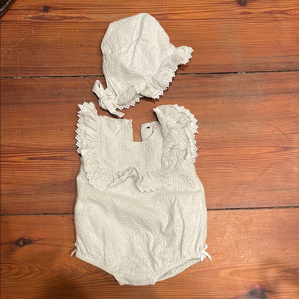 Elegant Lace Baby Bubble and Bonnet Set - mint green